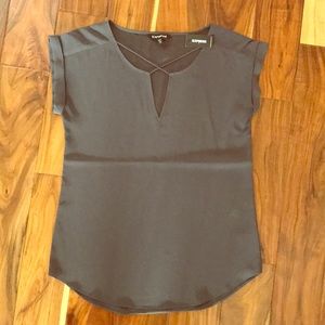 NWT Gray criss cross Express top